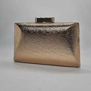 BOLSO DE MANO RÍGIDO DE COLOR DORADO CON TEXTURA CON DOBLE ASA
