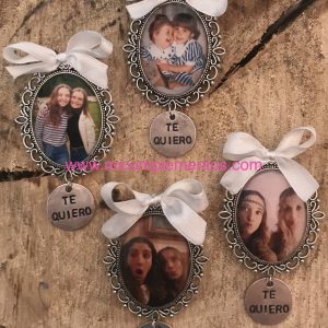 Broche con foto y medalla grabada